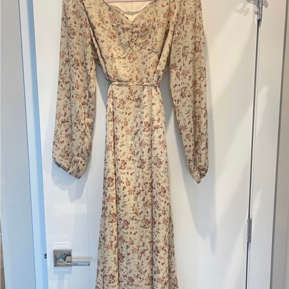 Floral Cream Maxi Dress